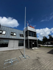 Maszt z włókna szklanego STANDARD 9M OUTLET RAL 9006